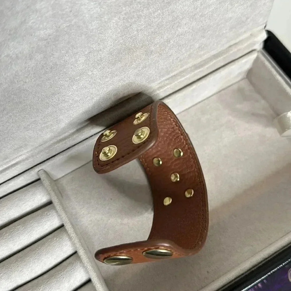 Brown Buckle Snap Faux Leather Bracelet - Picture 6 of 8